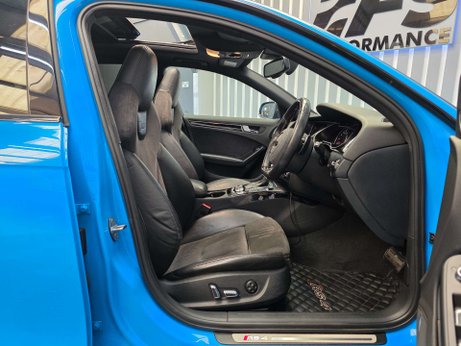 Audi RS4 4.2 FSI V8 Estate 5dr Petrol S Tronic quattro Euro 5 (450 ps) 51