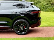 Jaguar F-Pace R-DYNAMIC HSE BLACK 90TH ANNIVERSARY EDITION 39