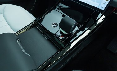 Land Rover Range Rover Sport P550e AUTOBIOGRAPHY 24