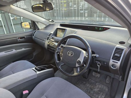 Toyota Prius 1.5 T4 Hatchback 5dr Petrol Hybrid CVT (104 g/km, 76 bhp) 21