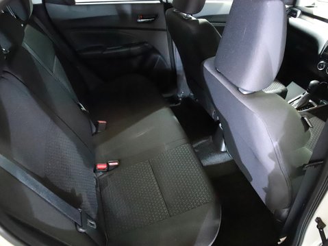 Suzuki Swift 1.2 Dualjet 83 12V Hybrid SZ5 5dr Auto 32