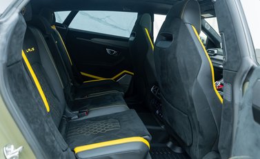 Lamborghini Urus Performante 14