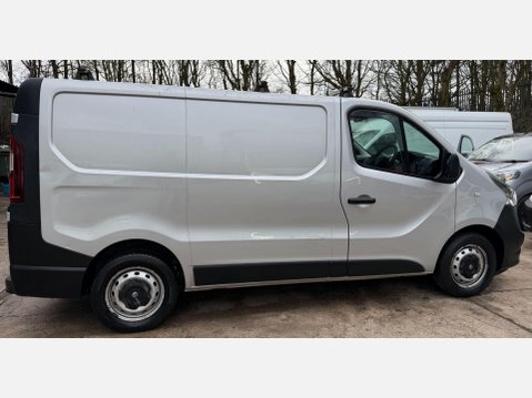 Vauxhall Vivaro 1.6 CDTi 2700 BiTurbo ecoFLEX Panel Van 5dr Diesel Manual L1 H1 Euro 5 (s/s 11