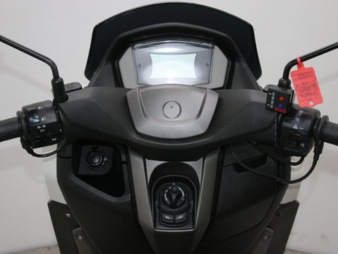 Yamaha Nmax 125 GPD125-A ABS 14