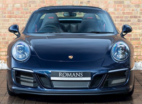 Porsche 911 Targa 4 GTS (991.2) 4