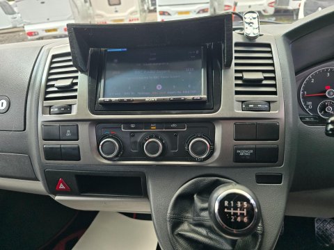Volkswagen Campervan 29