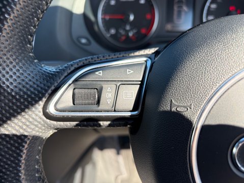 Audi Q3 2.0 TDI QUATTRO S LINE 13