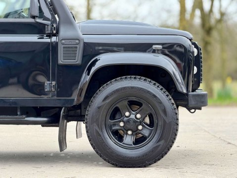 Land Rover Defender 2.2 Defender 90 XS Hard Top TD 4WD 19