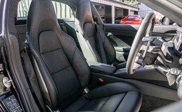 Porsche 911 (991.2) Targa 4 GTS 14