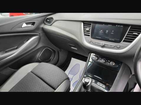 Vauxhall Grandland X GRIFFIN 16