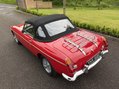 MG B ROADSTER 10