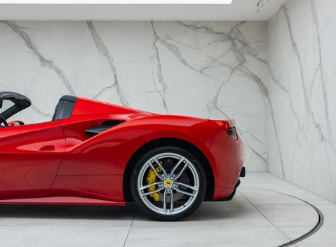 Ferrari 488 SPIDER 42