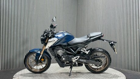 Honda CB 2021 NEO SPORT ONLY 17K STUNNING EXAMPLE 125CC 4