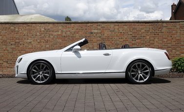 Bentley Continental Supersports Convertible ISR 20