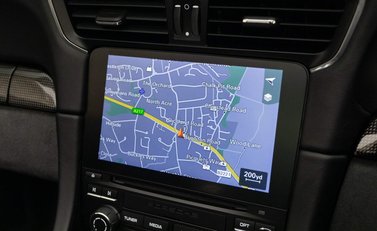 Porsche 911 Targa 4 GTS (991.2) 11