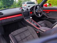 Porsche 718 SPYDER 12