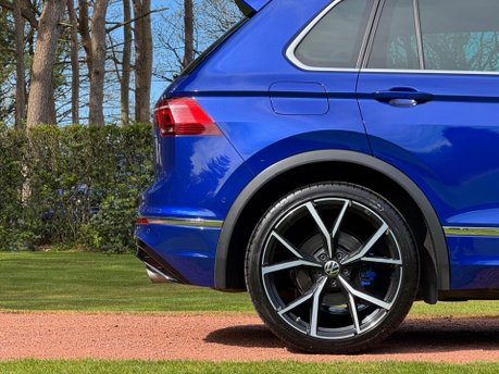 Volkswagen Tiguan R TSI 4MOTION DSG 27