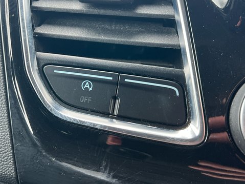 Ford Transit Custom 300 LIMITED P/V ECOBLUE 28