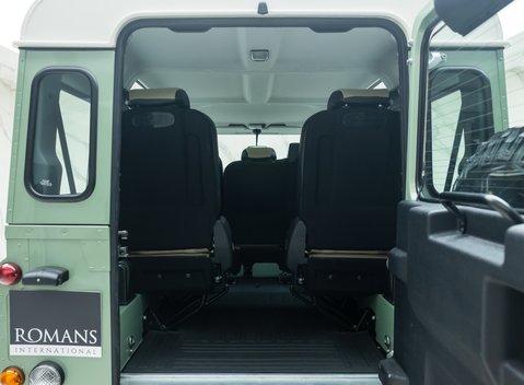 Land Rover Defender 110 HERITAGE 41