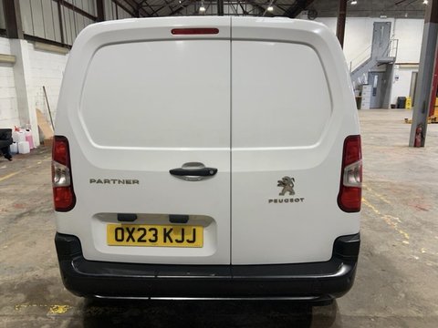 Peugeot Partner BLUEHDI PROFESSIONAL PREMIUM PLUS L1 6