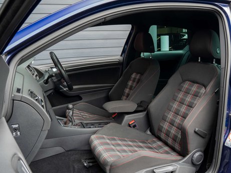 Volkswagen Golf 2.0 Golf GTi Performance TSi 3dr 3