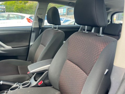 Toyota Verso 1.8 V-Matic TR Multidrive S Euro 5 5dr 17
