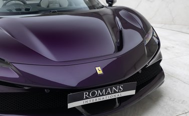 Ferrari SF90 Spider 38