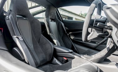 McLaren 720S Performance 12