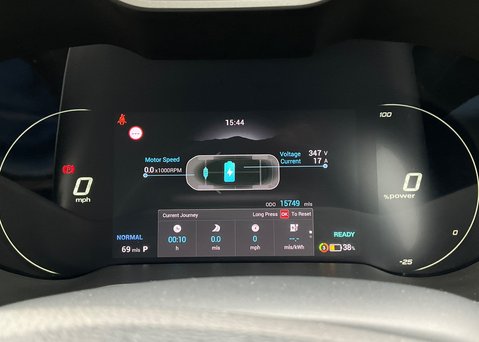 MG ZS EV 72.6 kWh SE 22