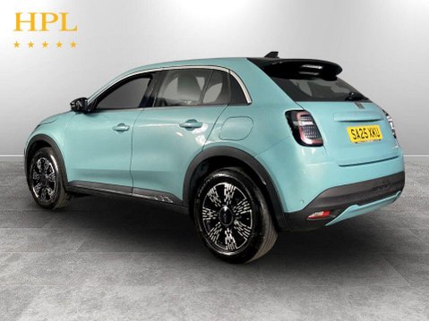 Fiat 600 1.2 MHEV SUV 5dr Petrol Hybrid e-DCT Euro 6 (s/s) (100 ps) Air Con - Alloys 5