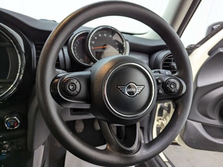 Mini Hatch 1.5 Cooper Classic 5dr 76
