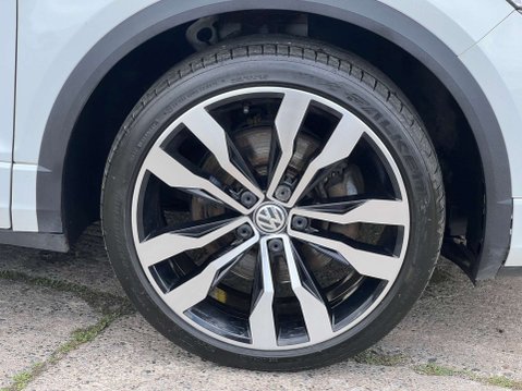 Volkswagen T-Roc 2.0 T-Roc R-Line TDI 5dr *NATIONAL DELIVERY* 18