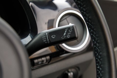 Volkswagen Up HIGH UP 17