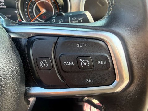 Jeep Wrangler 2.1 Wrangler Sahara MultiJet II Auto 4WD 2dr 33
