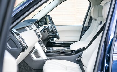Land Rover Range Rover 4.4 SDV8 Autobiography 18
