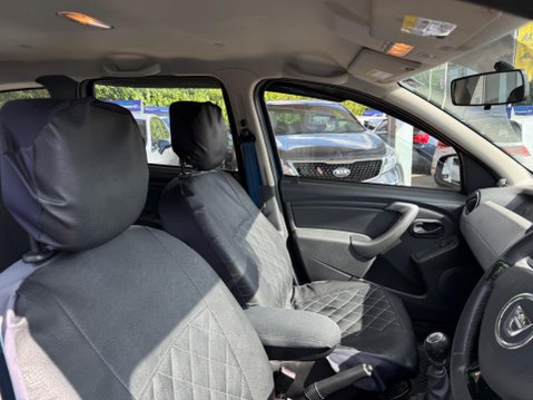 Dacia Duster 1.5 dCi Laureate Prime Euro 6 (s/s) 5dr 9