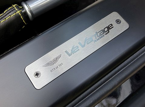Aston Martin V12 Vantage Roadster 3