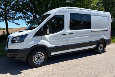 Ford Transit 350 L3H2 130 ps DCIV with Air Con & Sat Nav 1
