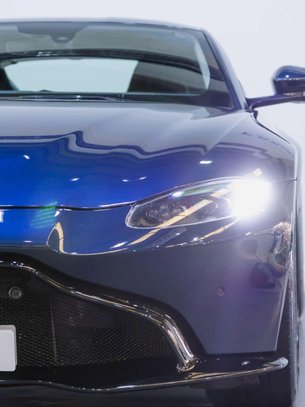 Aston Martin Vantage 4.0 V8 Coupe 2dr Petrol Auto Euro 6 (510 ps) 1