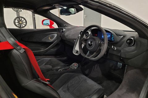 McLaren 600LT V8 SSG 12