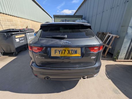 Jaguar F-Pace 2.0 F-PACE R-Sport AWD D Auto 4WD 5dr 10