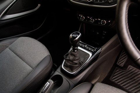 Vauxhall Crossland ELITE NAV 32