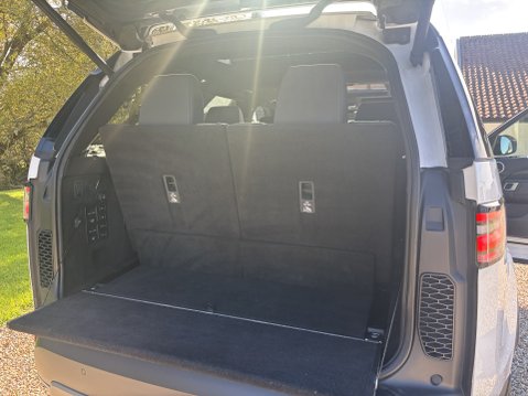 Land Rover Discovery TD6 HSE LUXURY 16