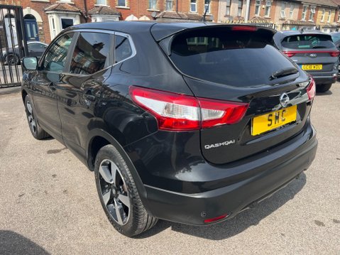 Nissan Qashqai 1.2 DIG-T n-tec 2WD Euro 6 (s/s) 5dr 4
