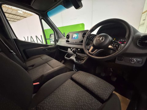 Mercedes-Benz Sprinter 2.0 Sprinter 315 Premium CDI LWB 2