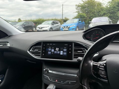 Peugeot 308 2.0 BlueHDi Allure Estate 5dr Diesel Auto Euro 6 (s/s) (150 ps) 16