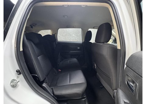 Mitsubishi Outlander 2.2 DI-D 3 SUV 5dr Diesel Manual 4WD Euro 6 (s/s) (147 ps) 31