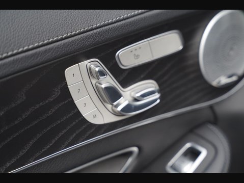 Mercedes-Benz C Class 2.1 C250d AMG Line (Premium Plus) G-Tronic+ Euro 6 (s/s) 4dr 31