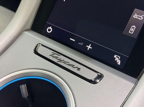 Porsche Taycan Performance Plus 93.4kWh Turbo Saloon 4dr Electric Auto 4WD (680 ps) 53