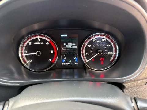 Mitsubishi L200 DI-D WARRIOR DCB 13